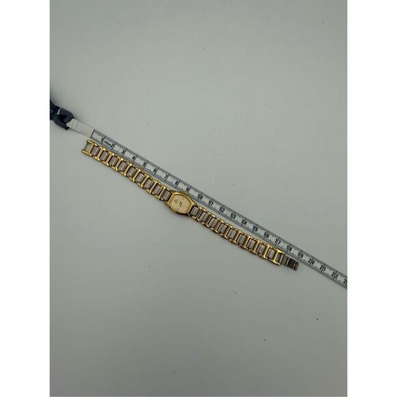 Citizen Womens Silver Gold Two Toned Stainless Steel Mixed Metals Wristwatch - Picture 5 of 5